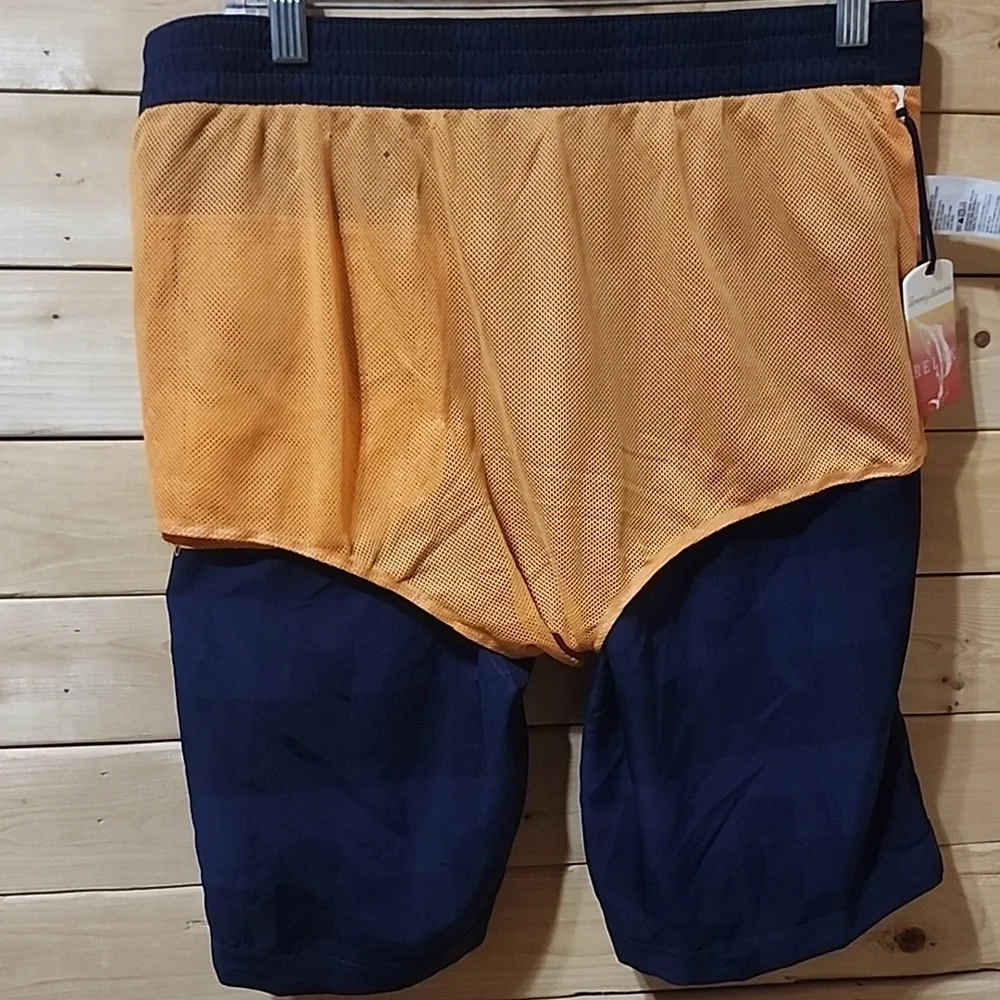 Tommy Bahama Swim Trunks Size Medium NWT